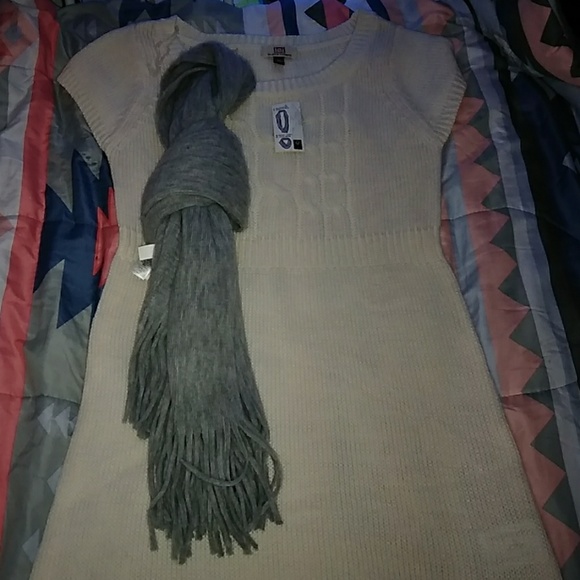 Sweater dress - Picture 1 of 4